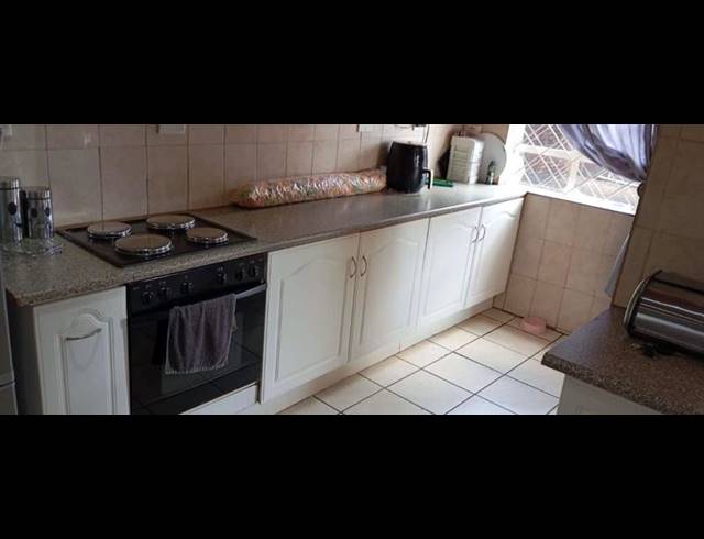 3 BEDROOM HOUSE FOR SALE IN SPRINGS